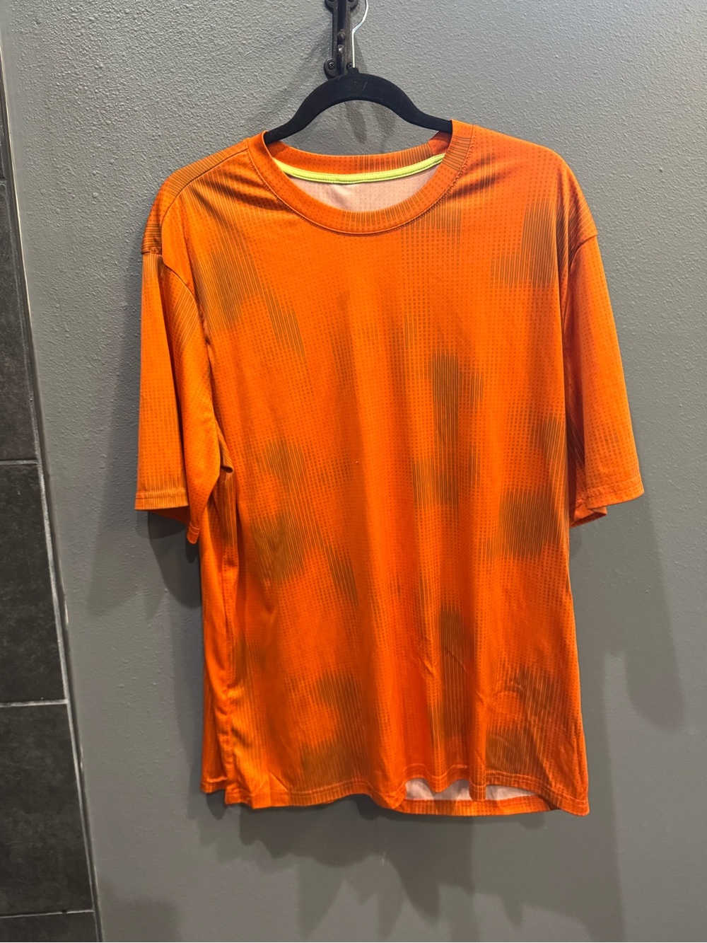 Men's Short-Sleeve Athletic Tee in Orange